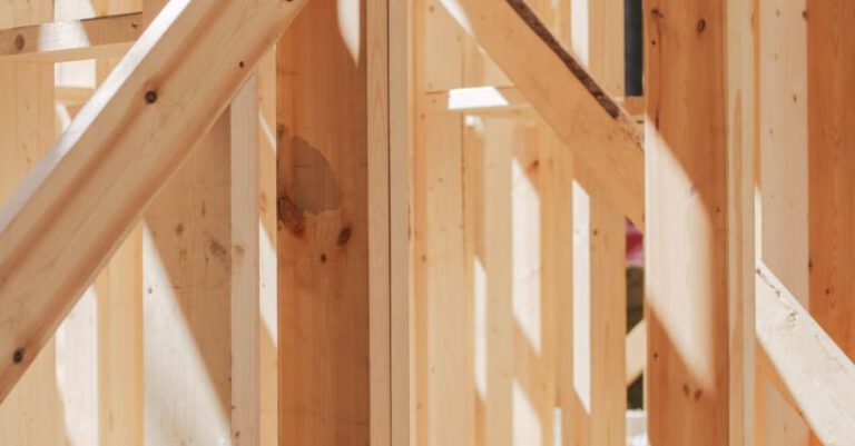 Zend Framework - Construction of Framework of House with Softwood Materials